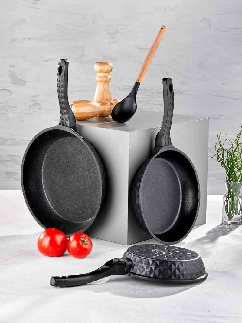 Taç Bella Döküm 3'lü Tava Seti Siyah 20 Cm / 24 Cm / 28 Cm