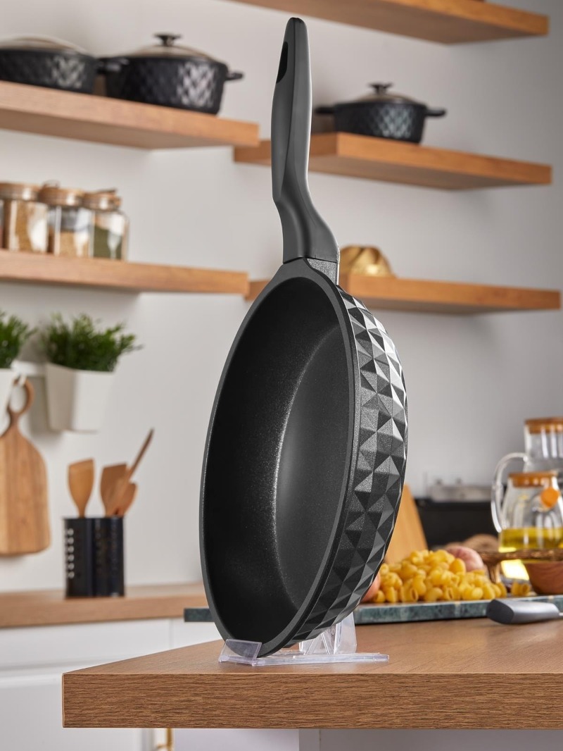 Taç Bella Döküm Tava 28 Cm Siyah